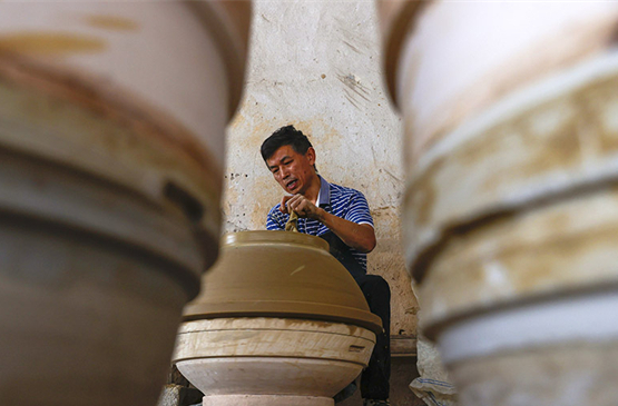 Pule Pottery-firing Skills Carried Forward for Centuries