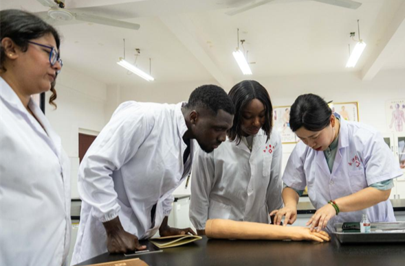 African Students Pursue Further Studies at Changsha Medical University in Hunan