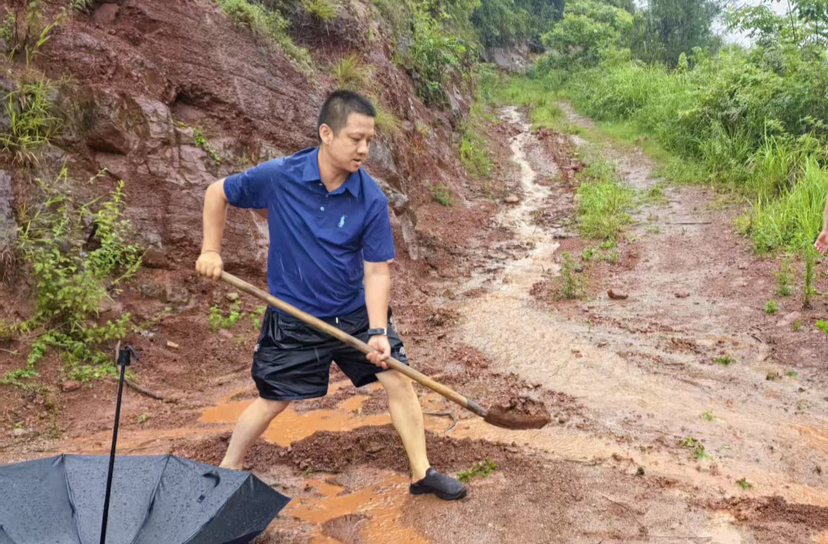 麻阳高村镇强化应急物资储备 多措并举守护群众生命线