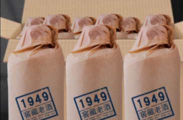 直播间里的“老酒”是假酒？央视曝光虚构“年份酒”→