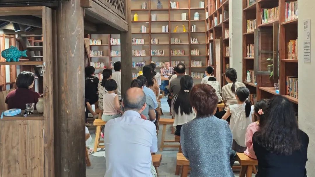 汝城县：首场公益课解锁孩子写作密码