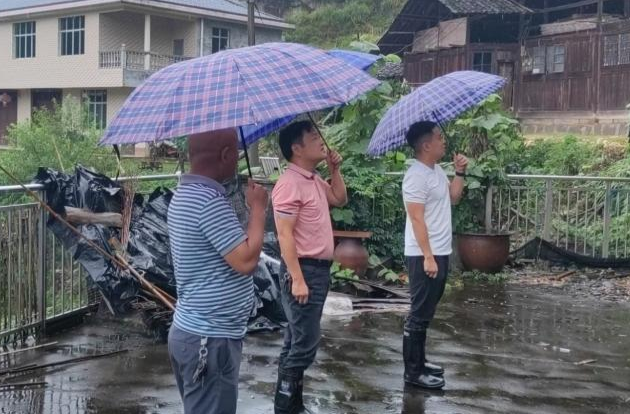 洪江市安江镇织密防汛安全网 全力守护群众平安 