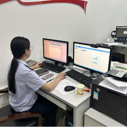“小桐花”暖心服务解民忧 洪江税务延时帮办解企业燃眉之急