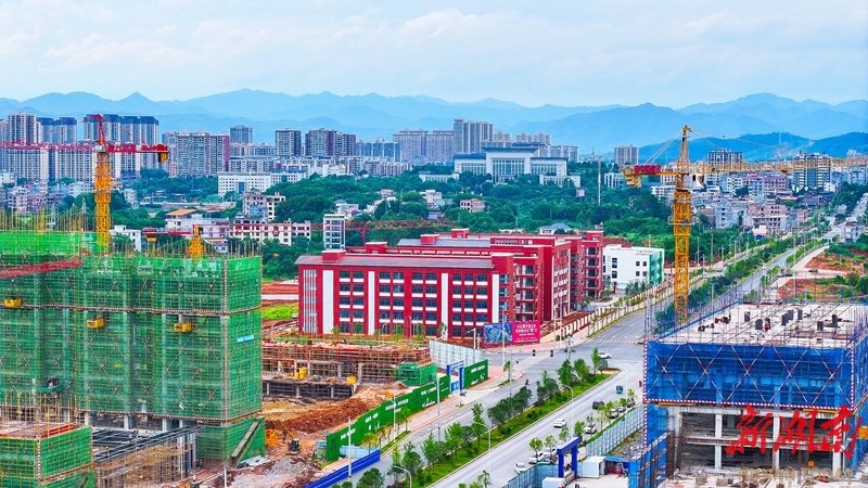 建學(xué)校 惠民生