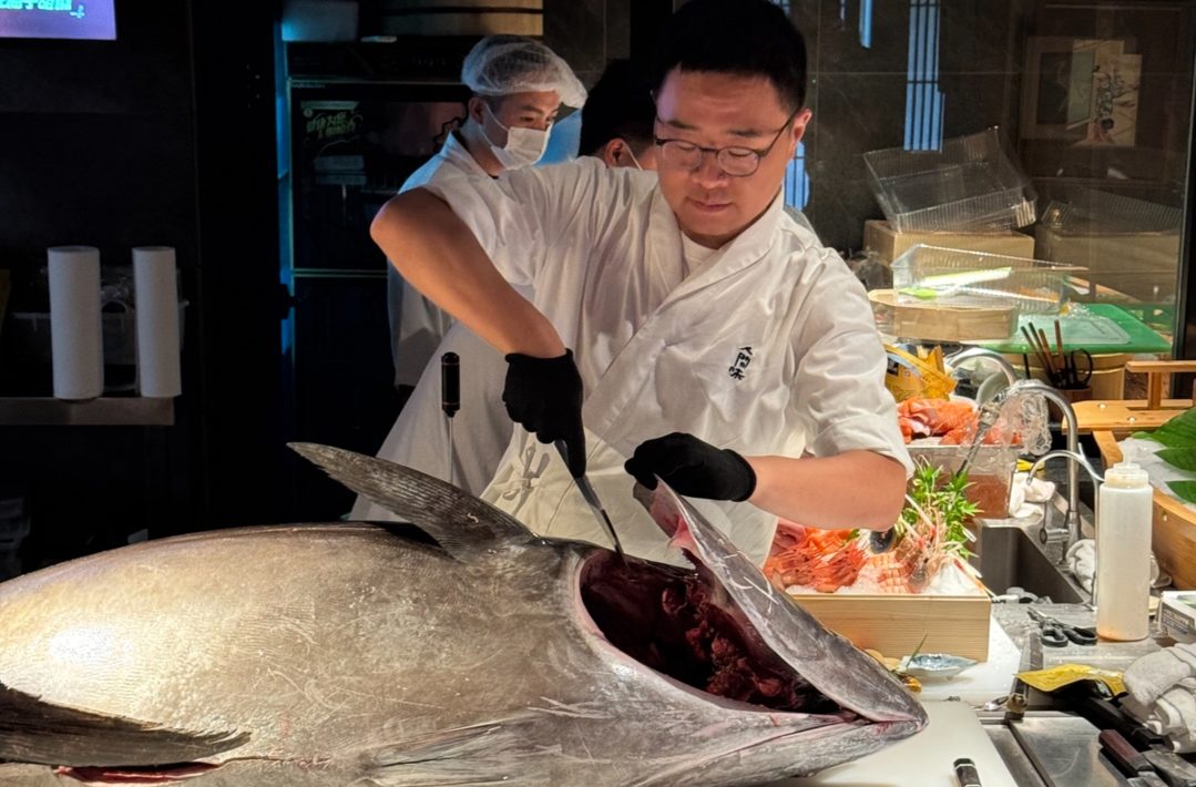 匠心獨(dú)運(yùn)，日料情緣——專訪“人間味”品牌創(chuàng)始人盧閩