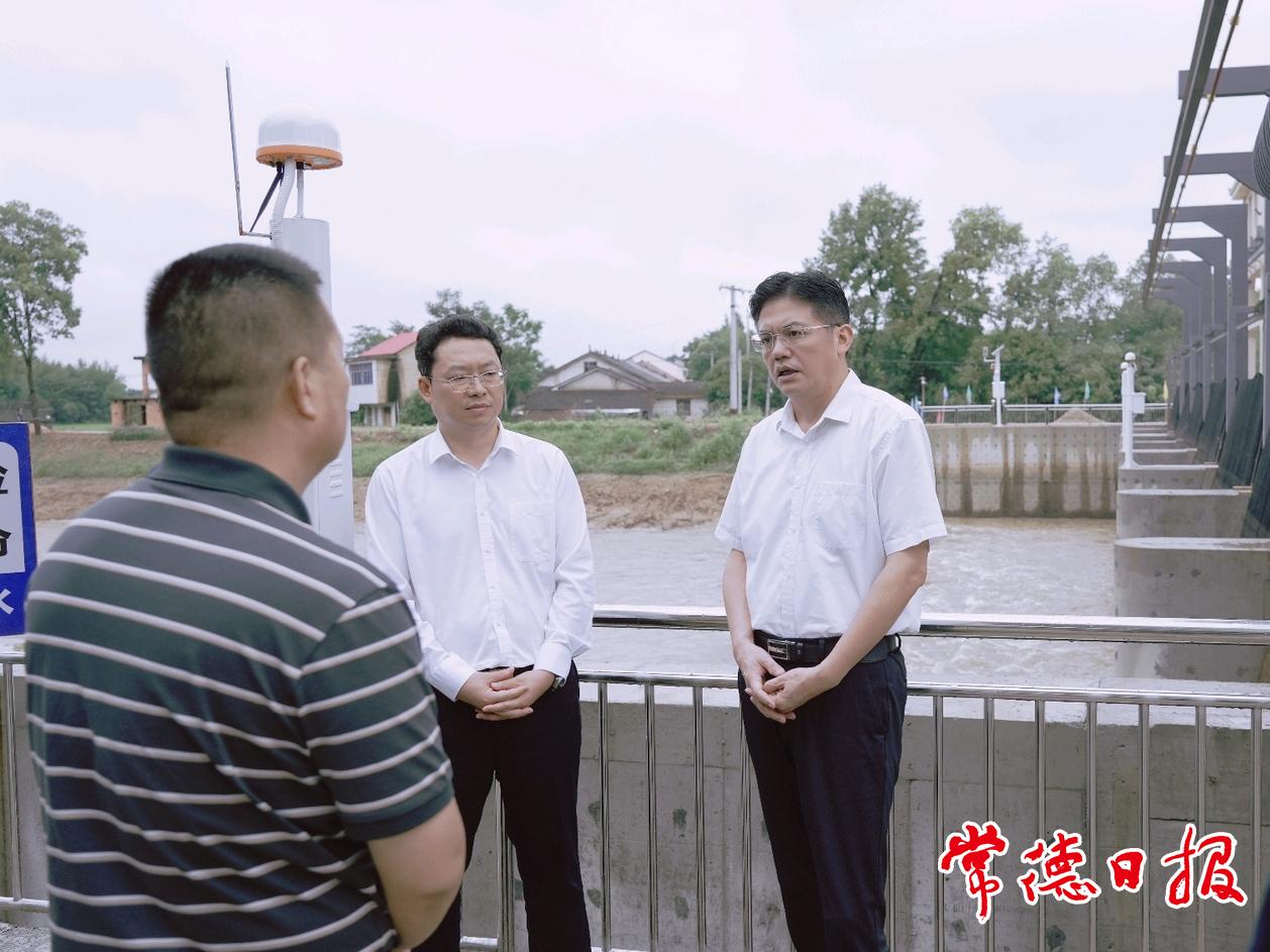 罗毅君督导检查防汛抗灾工作