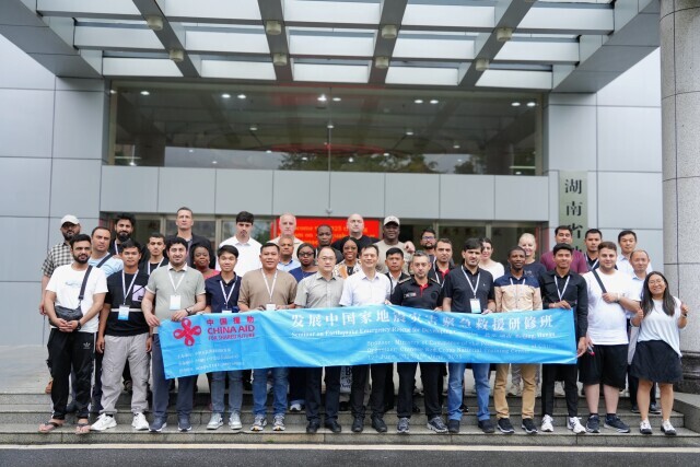 中国防震应急黑科技“圈粉”国际救援专家