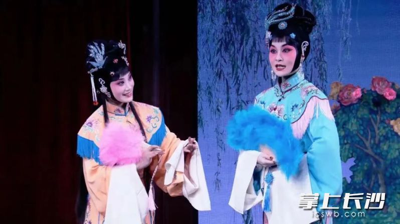 湘剧惠民演出今日在橘子洲头“架场” 12场经典湘剧连演两天