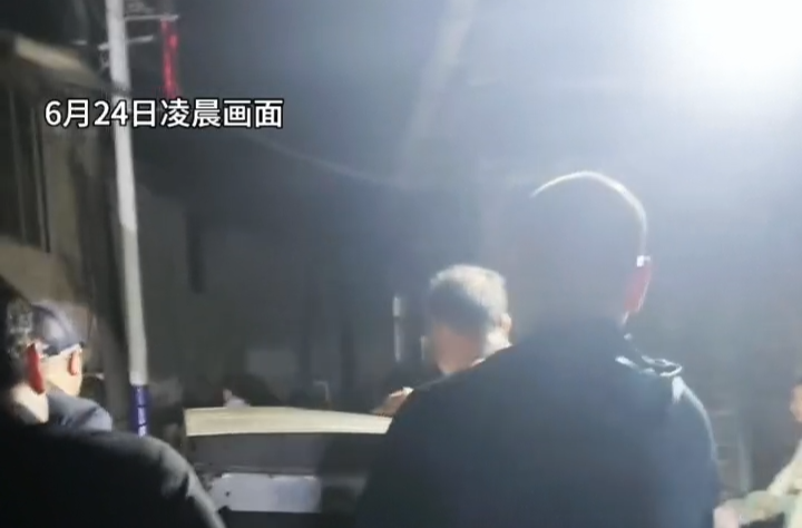 辰溪：連夜轉(zhuǎn)移群眾物資 守護人民生命財產(chǎn)安全