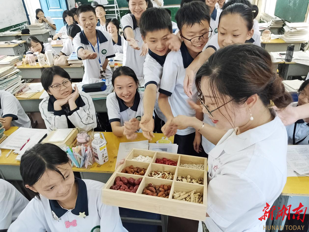 珠晖区：中医药文化走进校园 撒播传承种子助成长