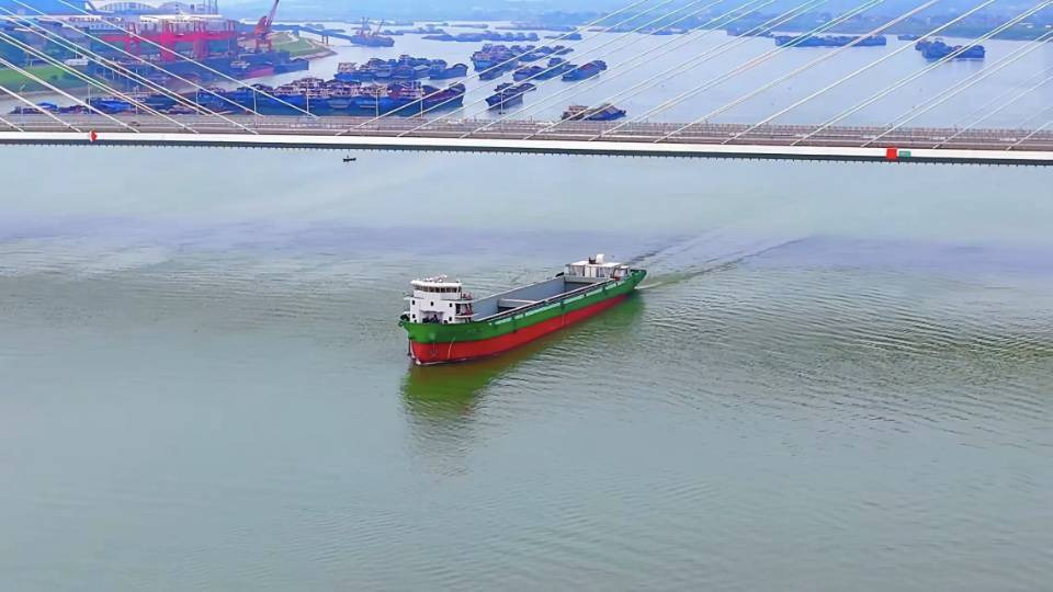 全省首艘！内河纯电动集散两用船正式启航丨湖南日报