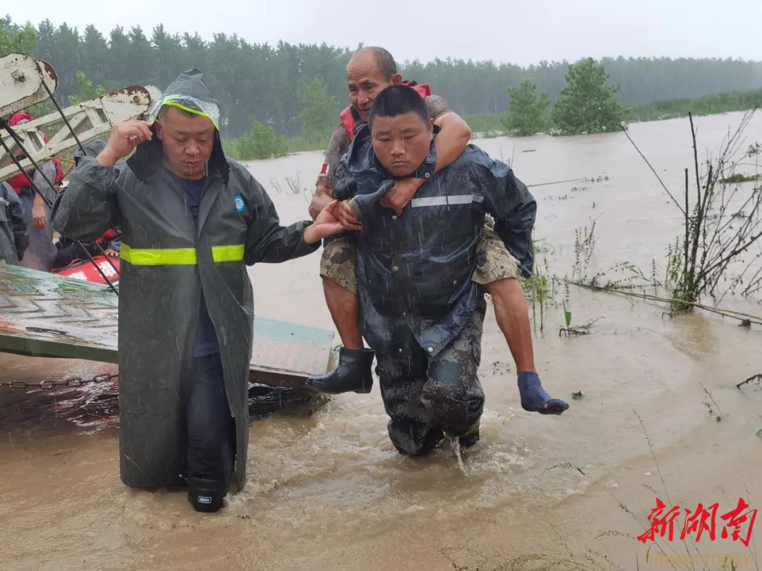 風(fēng)雨澧州顯擔(dān)當(dāng)——澧縣防汛救災(zāi)志愿者群像掃描