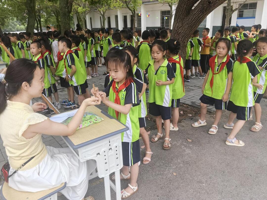 岳阳市君山区钱粮湖实验小学：趣味悦闯关，智趣伴成长