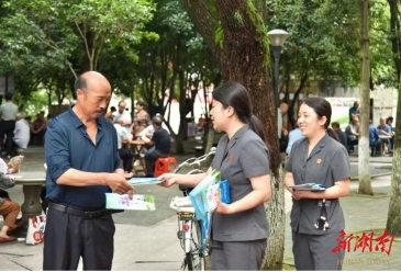 娄底中院开展禁毒法治宣传活动