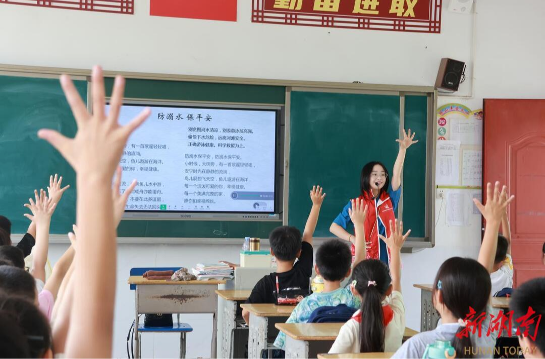 南县：送教下乡 让学生在律动中学会安全常识