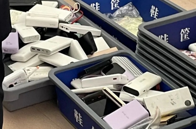 “成筐的充电宝被拦”！有机场已经提前执行新规定