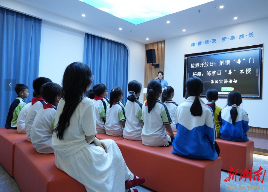 “检小龙”普法多维发力 筑牢全民禁毒防线