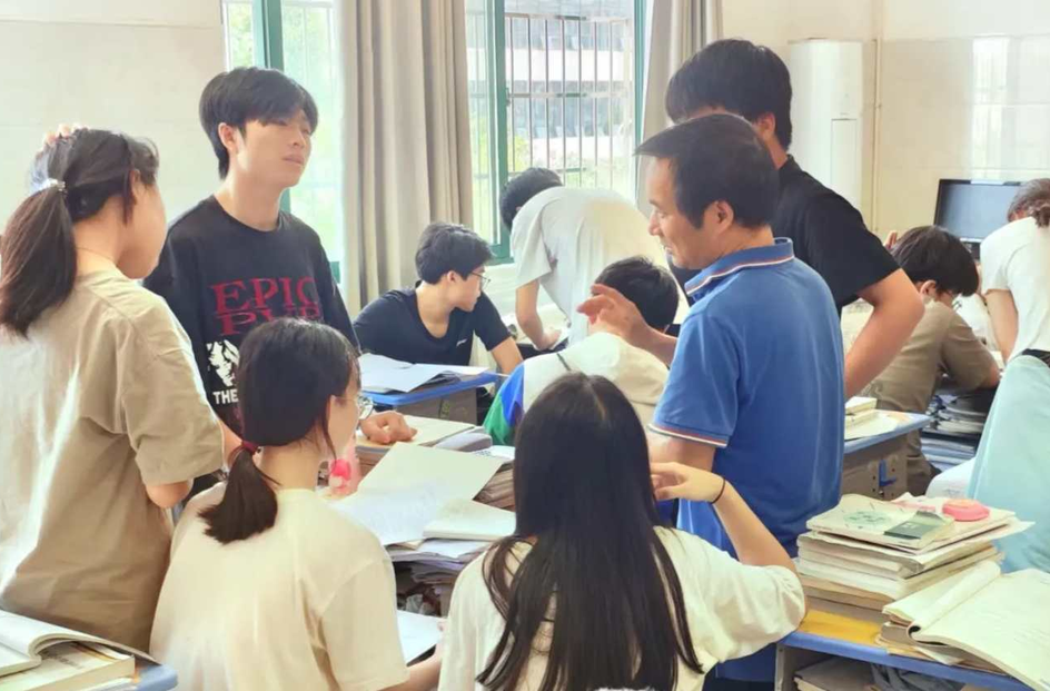 职教星空下的追梦人——衡南职专学子用奋斗书写青春逆袭传奇