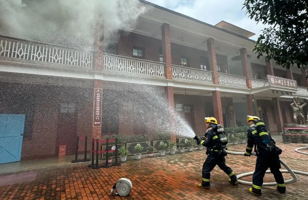 常德市西湖管理區(qū)開展文旅體行業(yè)消防安全實(shí)戰(zhàn)演練