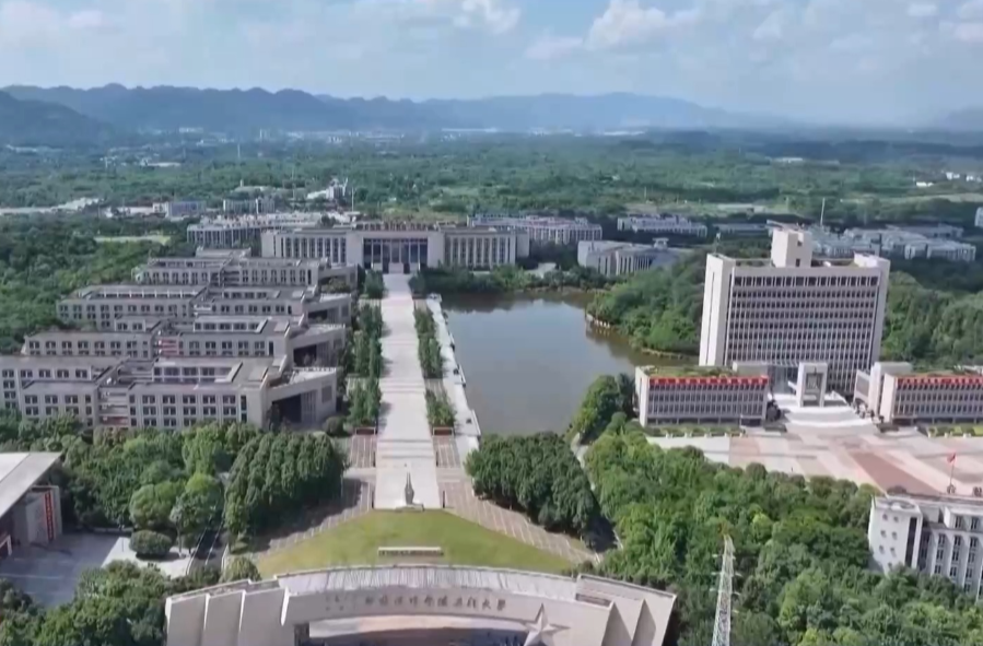 周末·关注 | 探访新军校：这里有个专业是全军唯一
