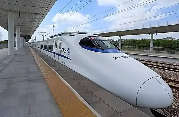 保高铁出行安全畅通，长沙南站完成暑运前集中修