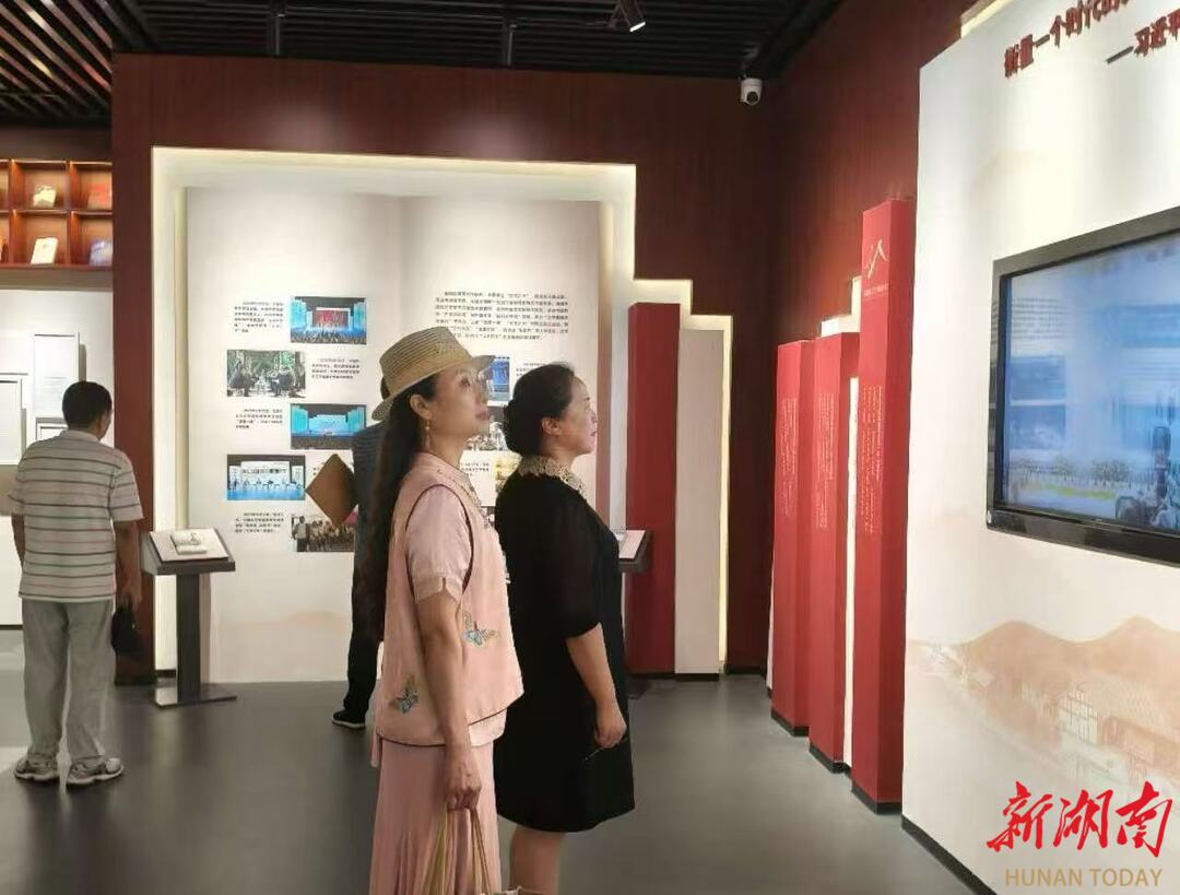 名城诵读书友走进益阳清溪感受山乡巨变