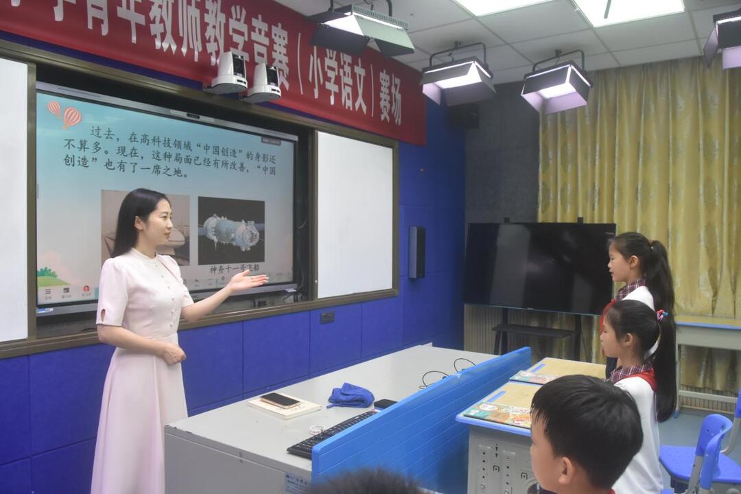 春雨润物十六载 匠心守望育人路——记郴州市湘南小学副校长吴飞平