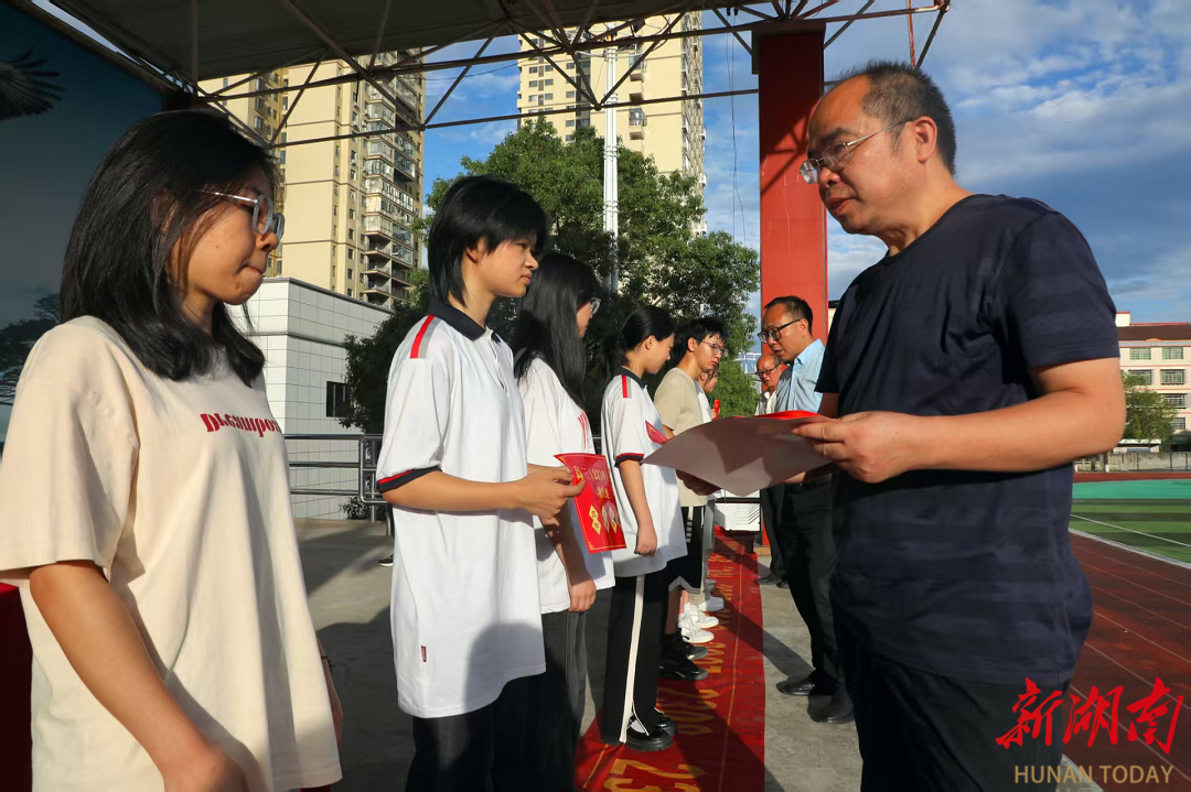 衡陽(yáng)縣第三中學(xué)召開2026屆準(zhǔn)高三動(dòng)員大會(huì)