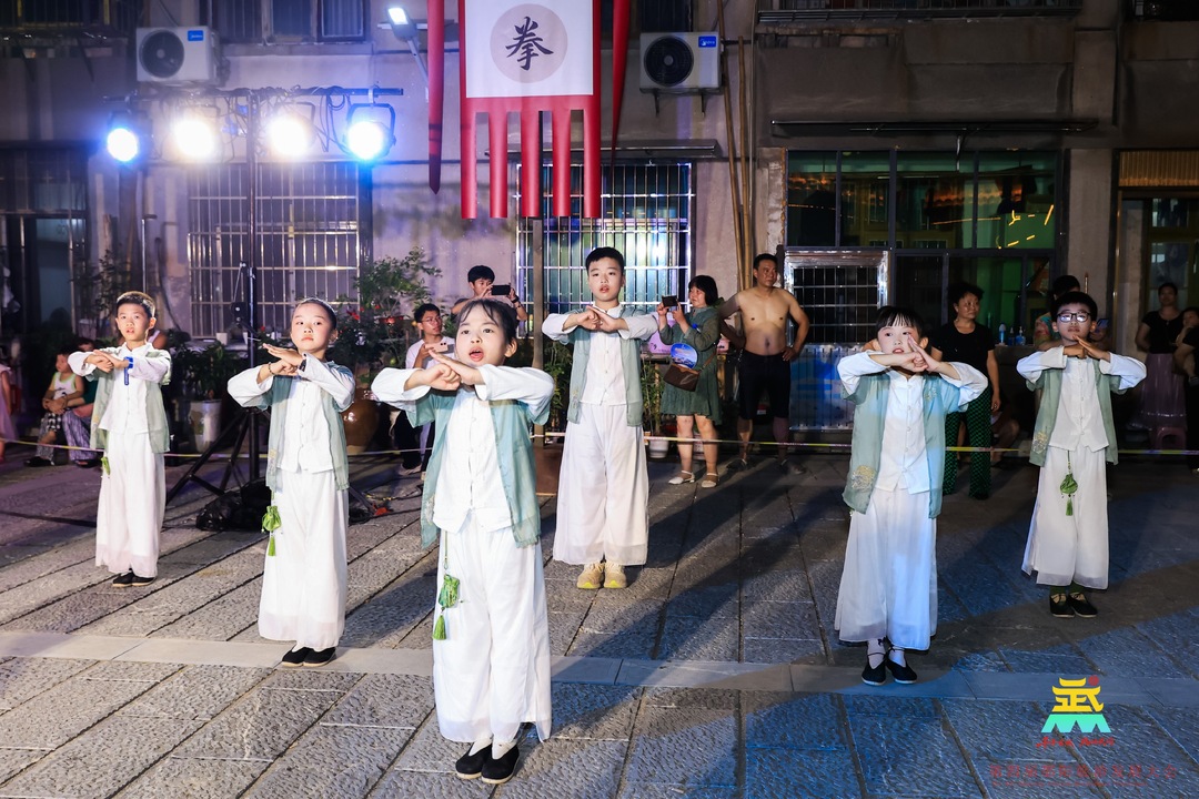 武冈市幸福芙蓉学校：技子拳展少年雄风，旅发会传非遗密码