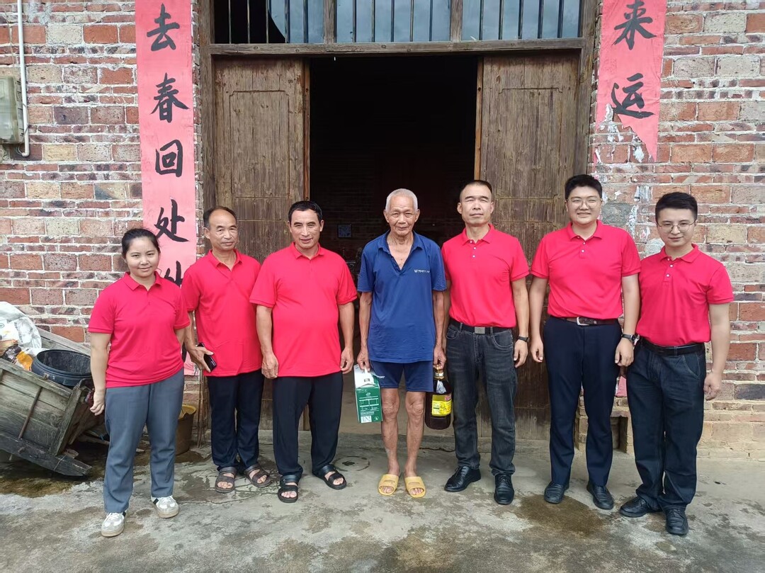 組織關(guān)懷暖人心 砥礪前行傳黨情——省科協(xié)駐村工作隊開展“七一”走訪慰問困難黨員活動