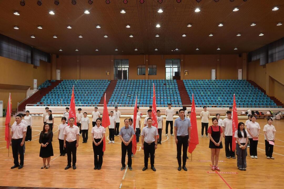湖南现代物流职业技术学院举行暑期“三下乡”社会实践活动启动仪式暨西部计划出征仪式