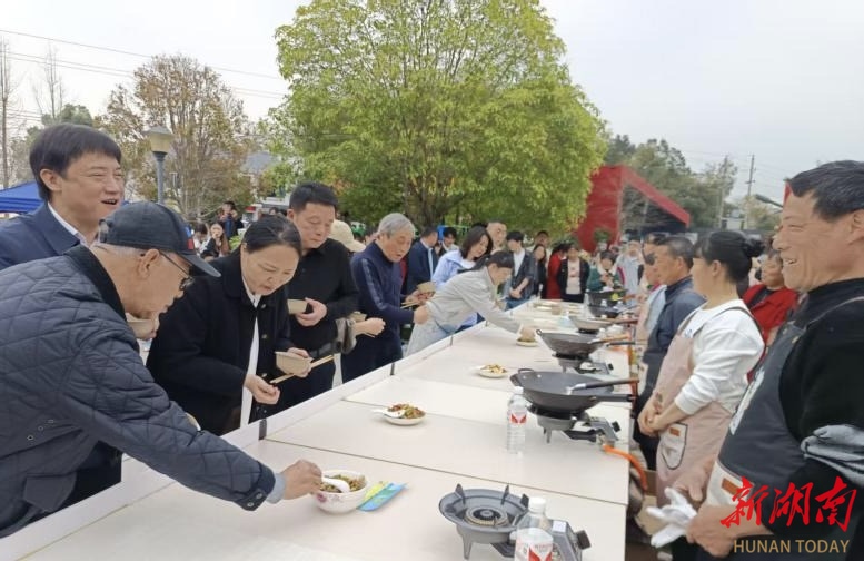長沙縣福臨鎮(zhèn)“添雙筷子”：鄉(xiāng)村灶臺變身文旅金鑰匙，小餐桌撬動大民生