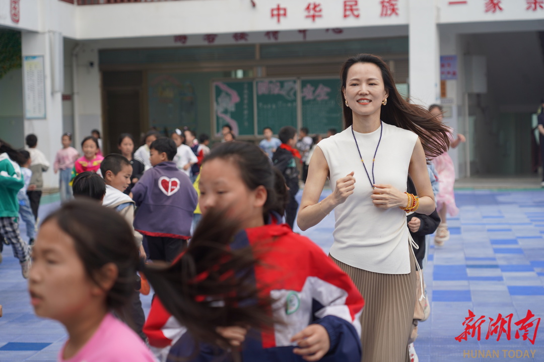 爱在高山教学点（图）