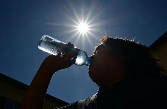 今年以来最强高温过程来袭部分地区将达40℃ 闷热全天候超长待机