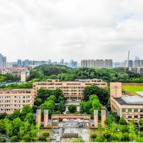 招收高新650人，初新200人！長(zhǎng)沙大學(xué)附屬中學(xué)發(fā)布2025年招生簡(jiǎn)章
