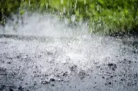 暴雨、大雾、强对流 中央气象台今晨三预警齐发