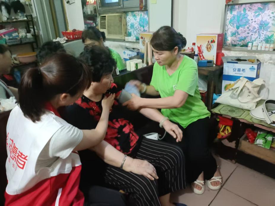 裕南街街道：“裕見(jiàn)愛(ài)·頤養(yǎng)無(wú)憂”溫情守護(hù)銀齡生活