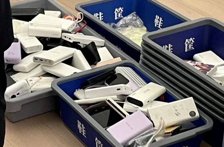 为何发布紧急通知？被拦下的充电宝如何处理？民航局回应