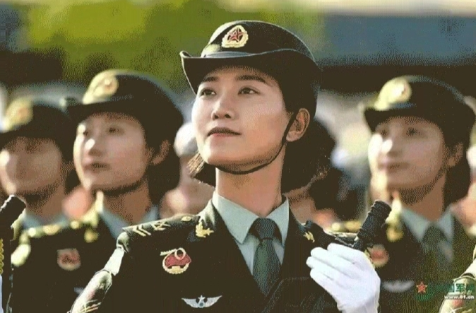 2025年下半年女兵應(yīng)征報(bào)名通道已開啟！