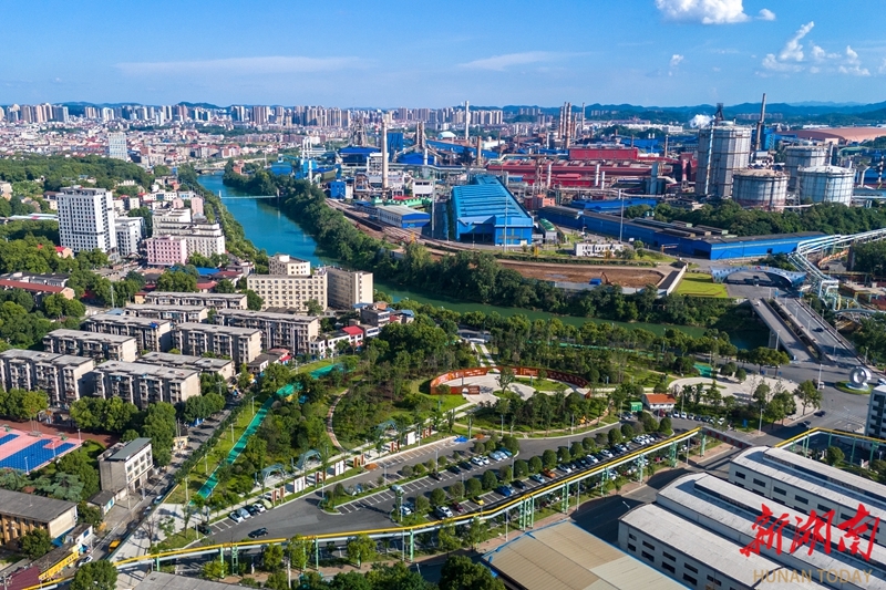 废旧厂房变身文化广场