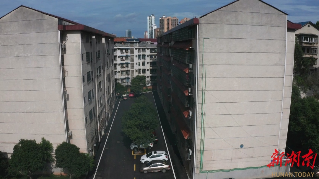 【大力實(shí)施民生補(bǔ)短提質(zhì)攻堅(jiān)】鶴城區(qū)：56個(gè)老舊小區(qū)改造惠及3萬(wàn)群眾