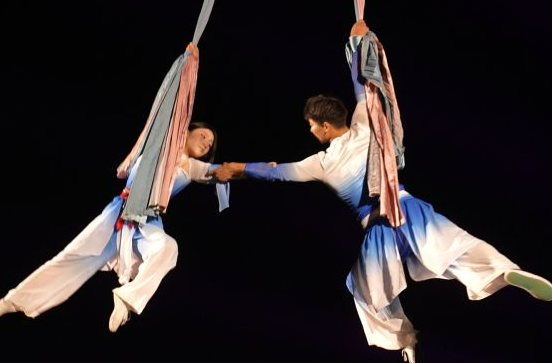高空雜技、天女散花，全國首臺(tái)鄉(xiāng)愁主題旅游演藝《鄉(xiāng)愁宜春》首演