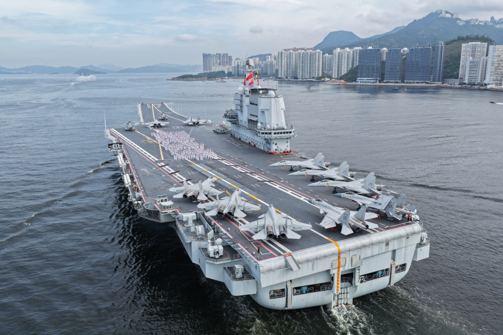 香港各界高度評(píng)價(jià)海軍山東艦編隊(duì)訪問(wèn)香港