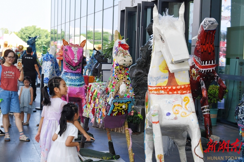 第三屆湖南少兒美術作品雙年展長沙開展