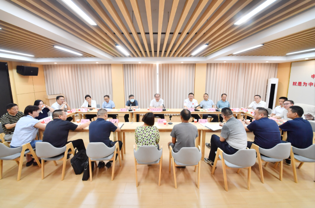 劉革安到桑植縣下沉接訪