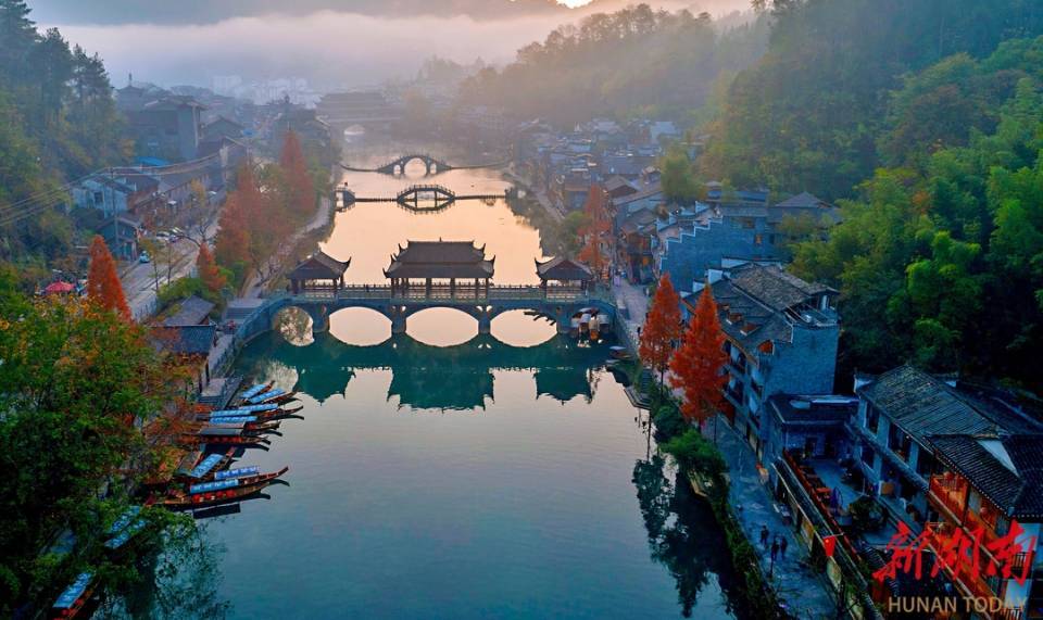 湖南6縣（市）躋身全國縣域旅游百強(qiáng)@湖南日報(bào)頭版