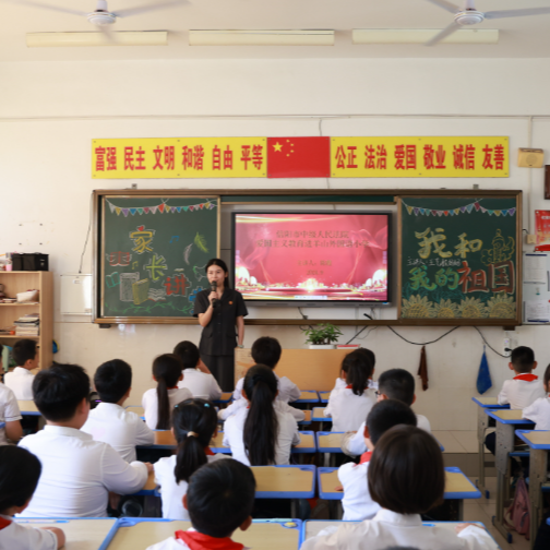 家校共育解“心結(jié)” 靜待花開(kāi)共筑孩子成長(zhǎng)之路