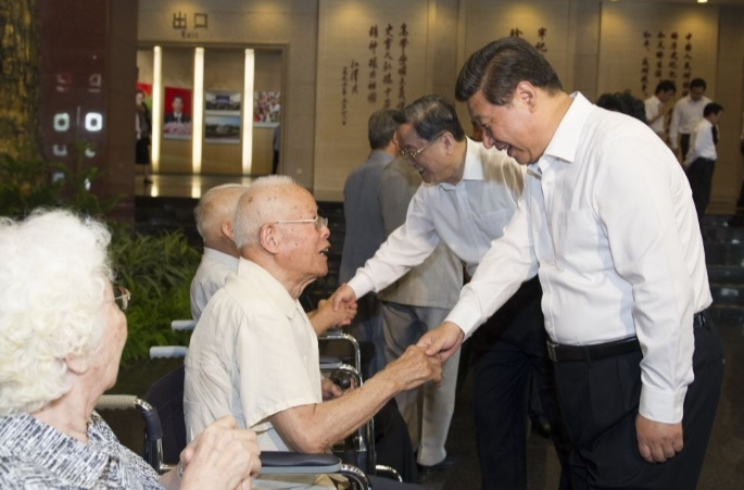 镜观·领航｜深情致敬英雄 擎举民族精神