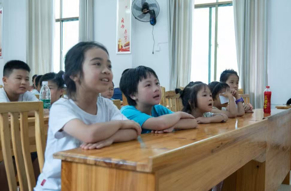 童聲唱響安全曲：湖南工業(yè)大學防溺水音樂課為少年兒童筑牢暑期安全堤