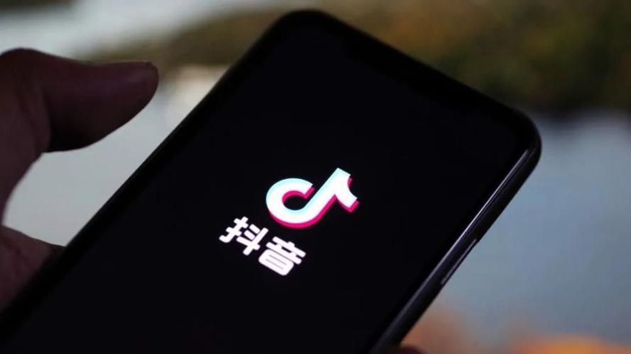 “孫老師”口出狂言，北二外成都附中報(bào)案